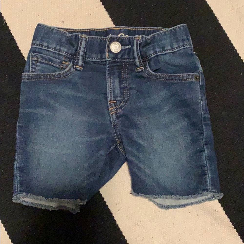 Gap shorts